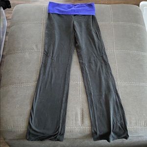 VS Pink Yoga pants with flared bottoms size XS